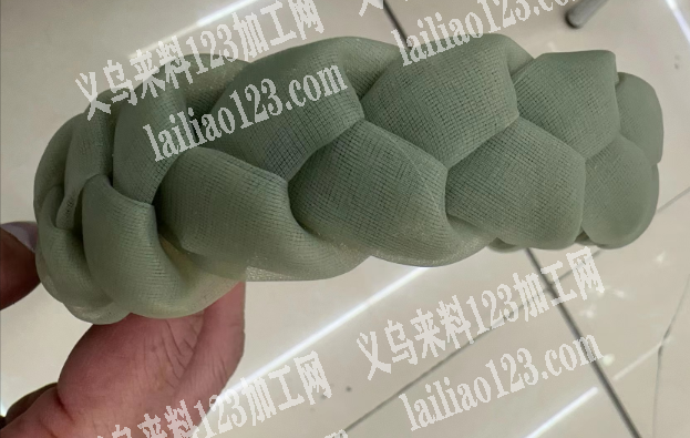 如图材质饰品，寻找厂家，如图，找有能做成