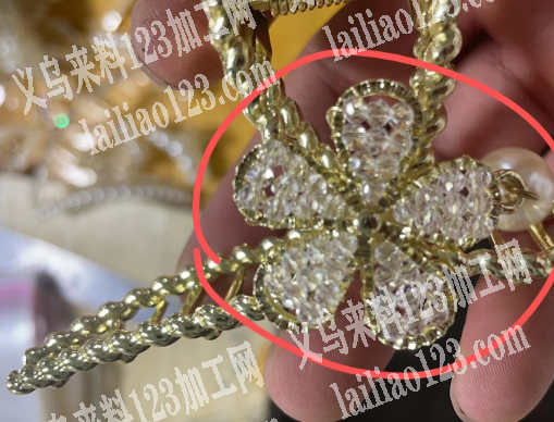 10000手工串珠编织的花朵，如图，寻找