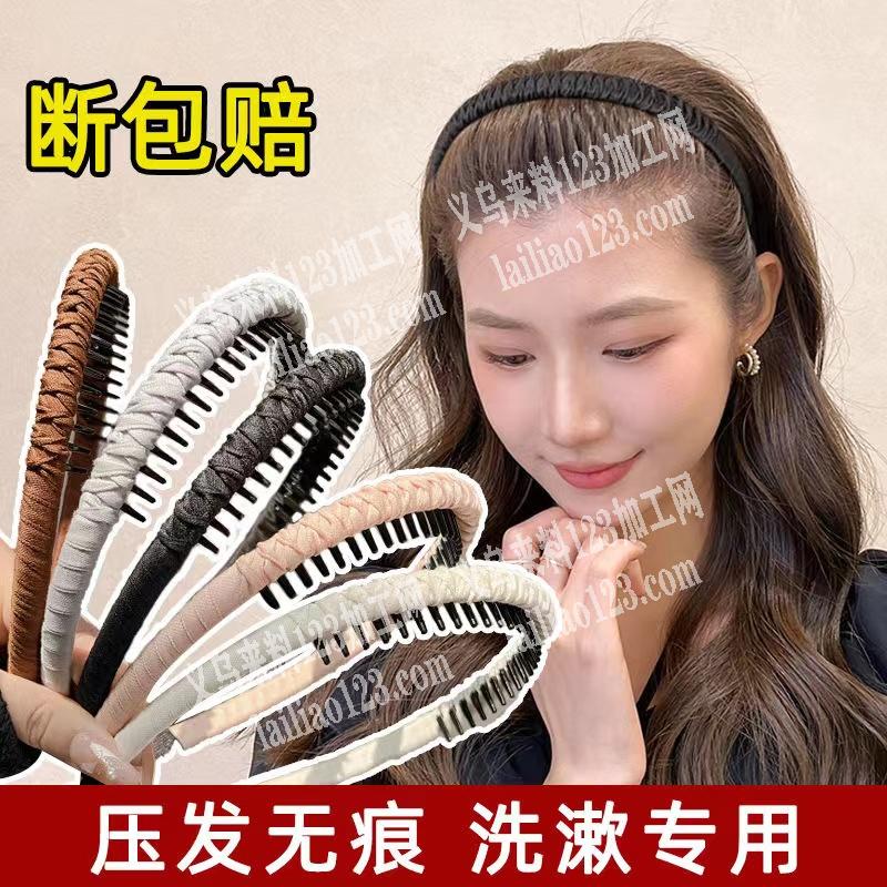 大量绕头扣的手工活《发外地做​》如图