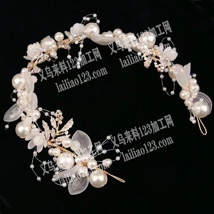新娘饰品手工活外发，如图，穿珠子扭铜丝的
