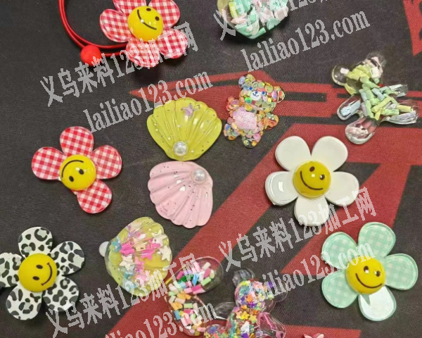 有订单，寻找卡通饰品配件厂家，如图，源头