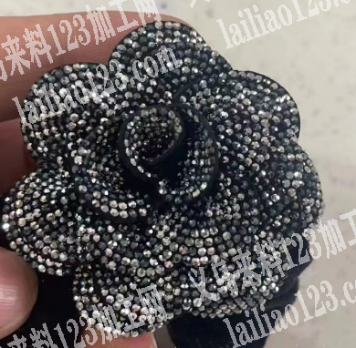 满钻花朵订单，寻找厂家，有做的厂家联系我