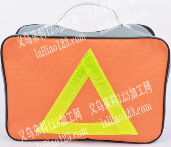 寻找如图收纳包工厂，这种包，尺寸30*2