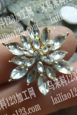 《发外地，烧焊》烧焊外发，如图，水钻饰品
