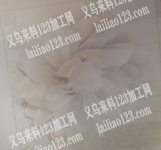 手缝和卷花手工活外发加工，。如图，。反面