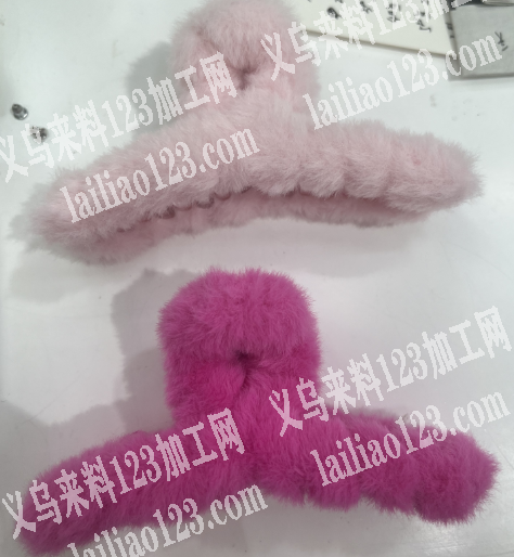 寻找毛绒抓夹成品工厂，有订单，我要批发，