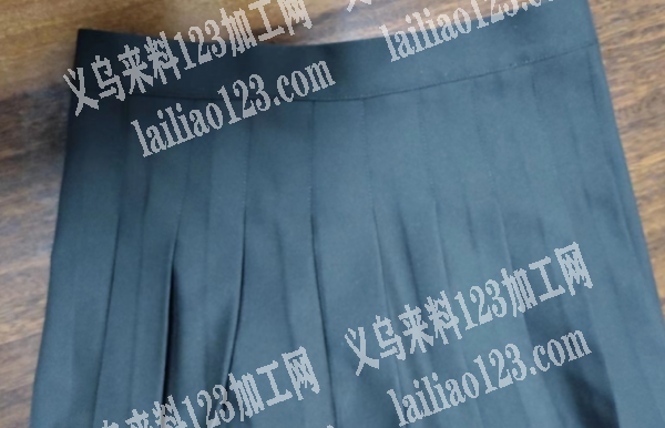 寻找百褶裙加工厂，踩百褶，如图，