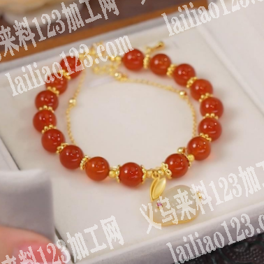 大量采购如图玉兔手链，寻找玉兔手链厂家，