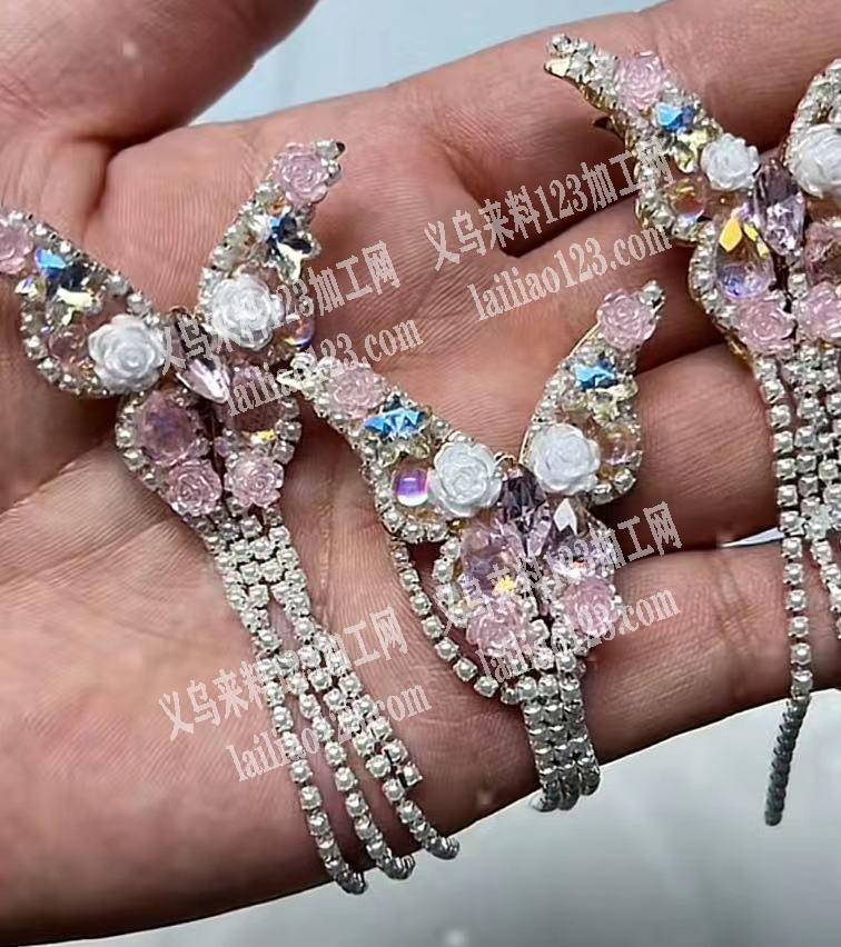 粘小花的手工活外发加工，寻找粘胶的手工活