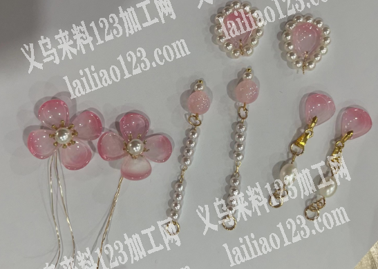 《常年有手工活》如图这类饰品的手工活外发