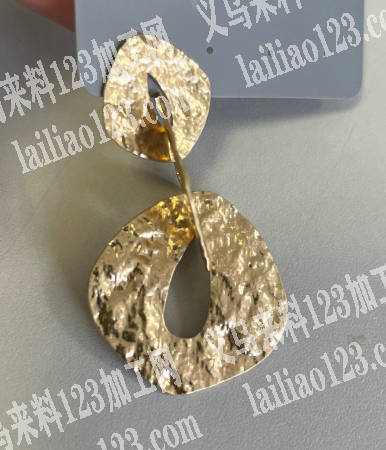 大量复古耳环订单，寻找厂家，如图，厂家请