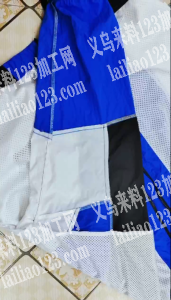 15500件服装外发加工。如图，九月初上