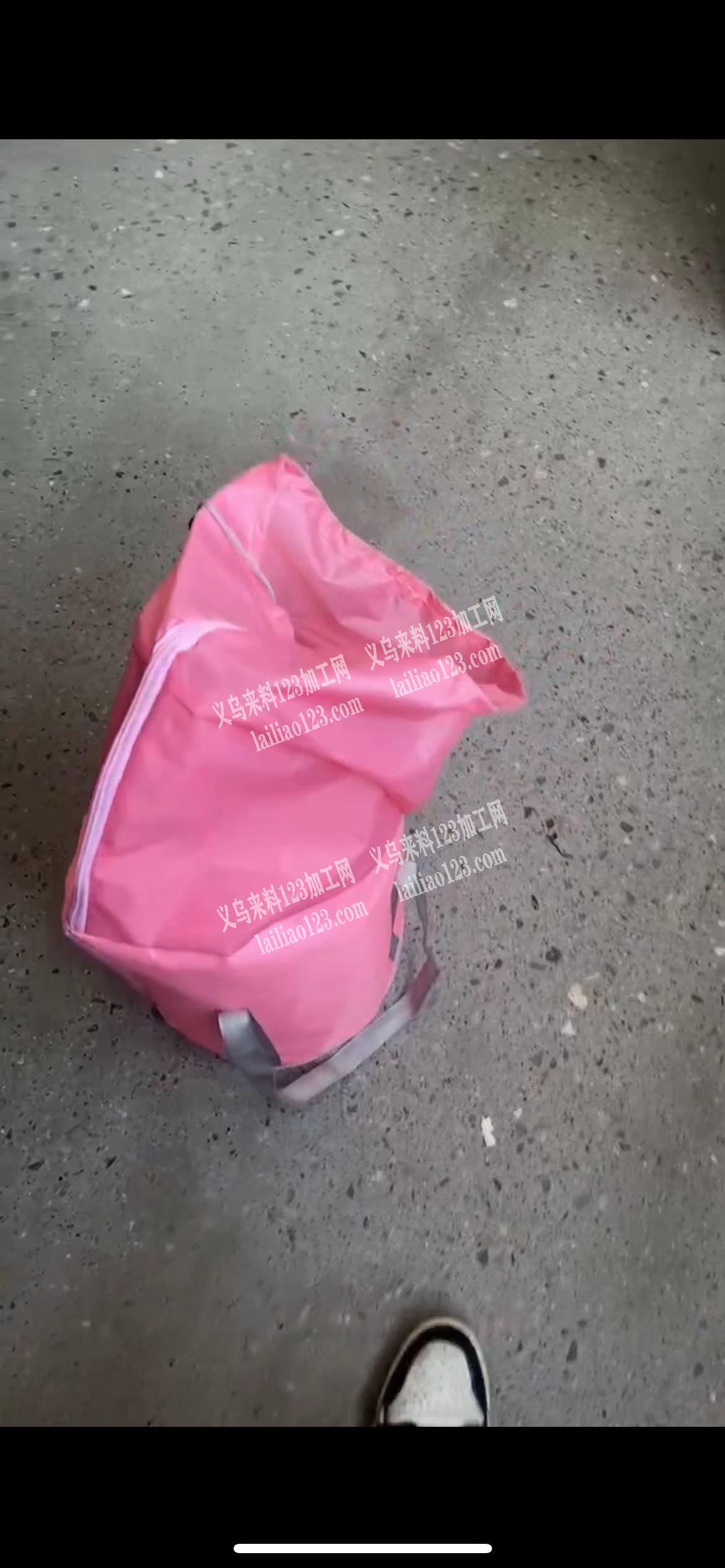 10万泡脚桶包包外发加工，寻找江西箱包加