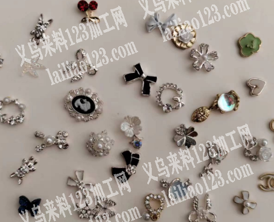 美甲公司现寻美甲饰品配件工厂，美甲钻，树