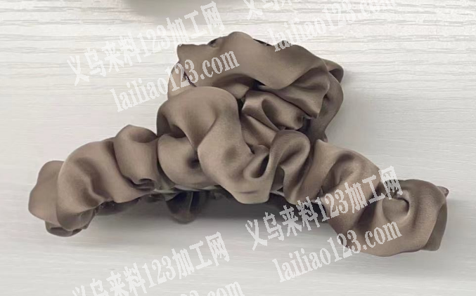 长期打胶的手工活外发，如图，寻找手工活加