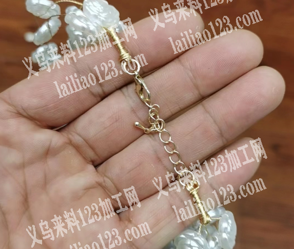 项链手工活外发，如图，寻找手工活加工厂，