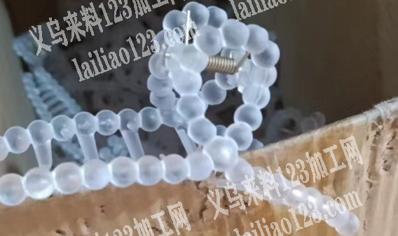 抓夹喷漆外发加工，如图效果，工厂联系我详