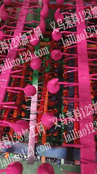 饰品上面喷漆外发加工，如图，款式，工厂请