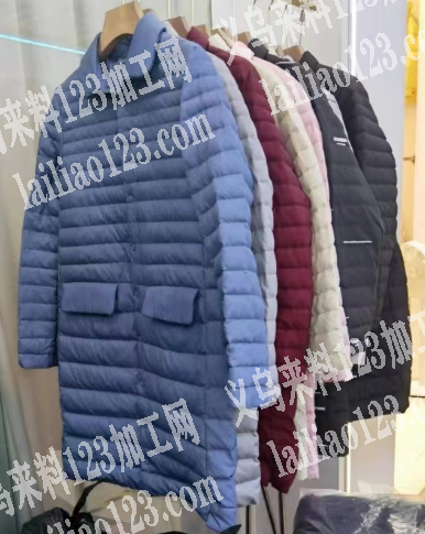 寻找超薄羽绒服服装工厂，如图，厂家请联系