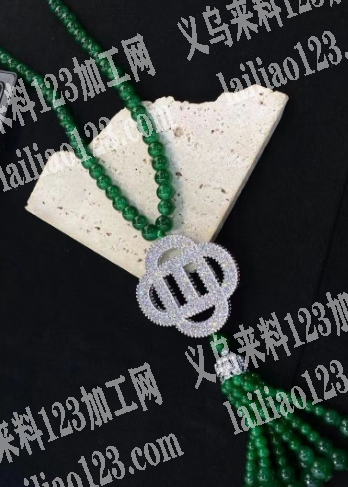 大量翡翠绿毛衣链成品订单，寻找有现货的厂