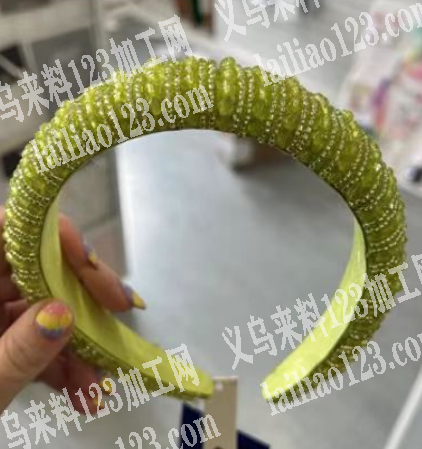 手工串珠编织绑绕发箍，如图，这样的专业这