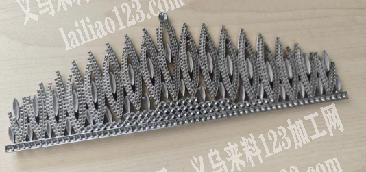 合金皇冠订单，这个是压铸的，寻找专业做压