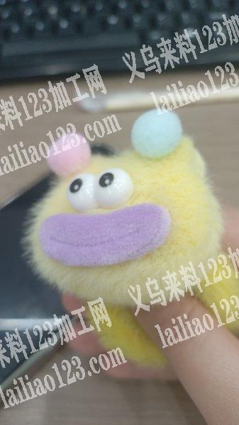 高温冲烫压出来的，找做这个工艺的加工的地