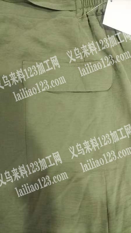 公司有衣服外发加工，几个款加一起两万五数