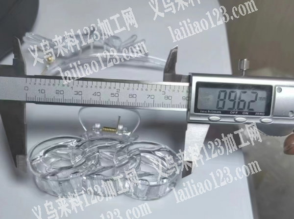 注塑塑料抓夹，如图，寻找注塑工厂，找此款