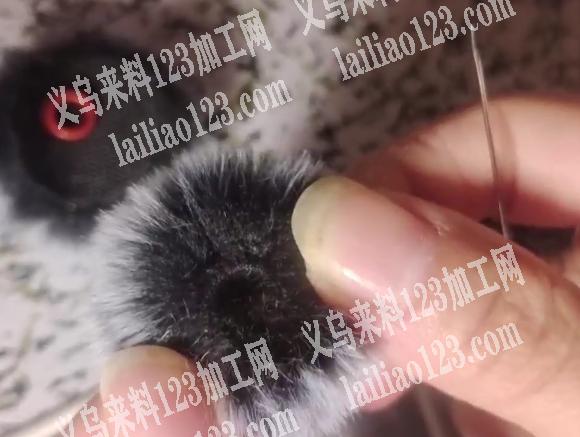 20万缝毛球手工活外发，如图，寻找有没有