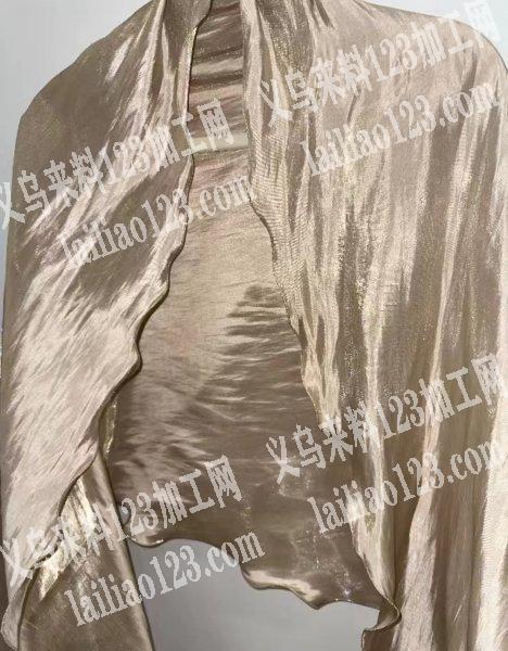围巾外发加工，如图，需要鱼线拷边，数量2
