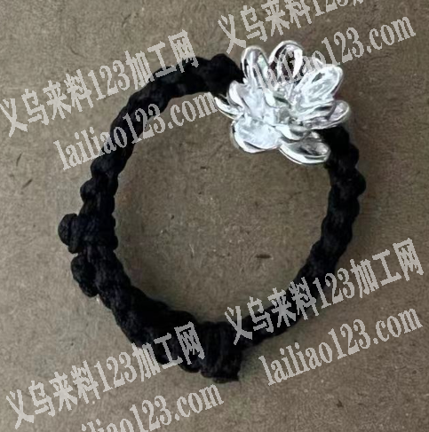 手链编绳的手工活外发加工。，寻找会做编织