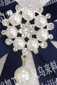 30mm大小的珍珠钻花谁家有？请联系