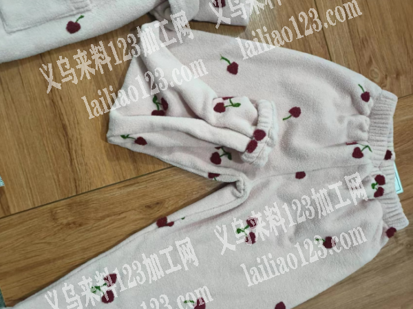 公司寻找上溪服装加工厂，做珊瑚绒套装，工
