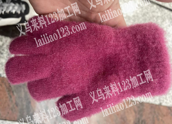 毛绒手套订单外发加工，寻找有做毛绒手套的