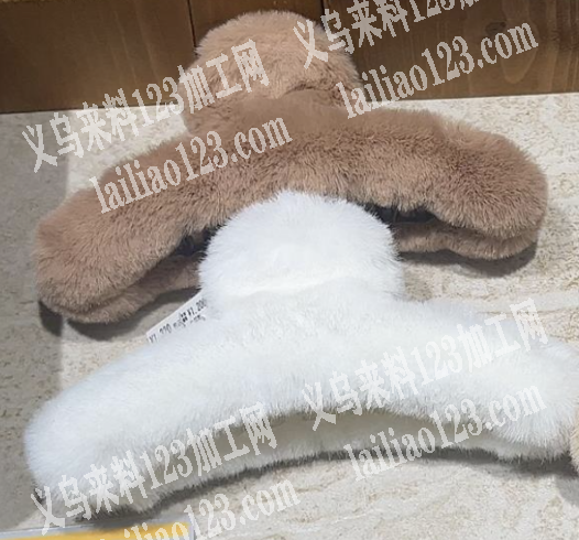 寻找毛绒抓夹成品工厂，有货的工厂请联系详