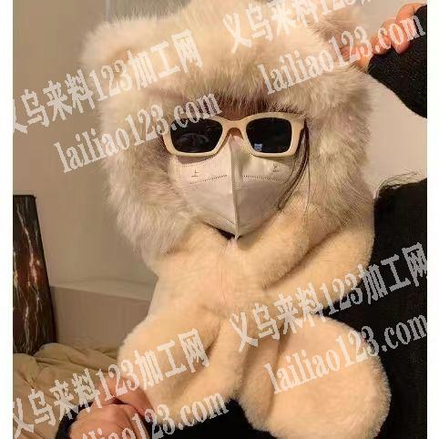 我公司大量毛绒三件套，帽子、围巾订单，寻
