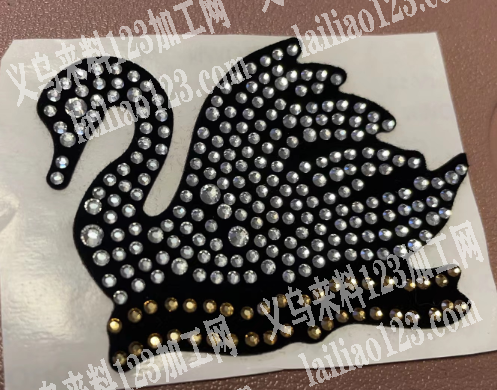 饰品有订单，如图，工厂联系我