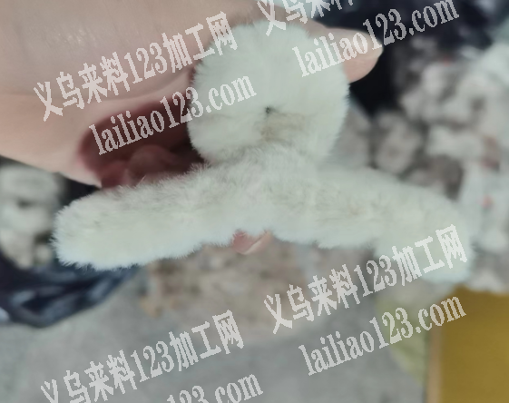 手工绕毛条的抓夹，有单。寻找成品，有货的