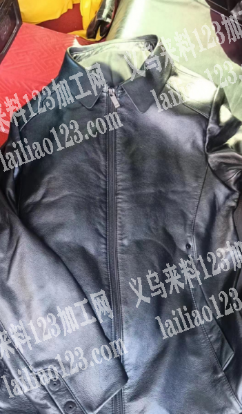 5万真皮外套订单外发，如图，3个款年前一