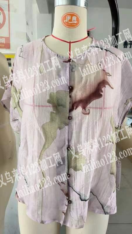 这款式的衣服外发加工，有哪家工厂合适做吗
