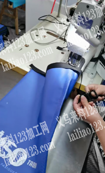 桶包袋口外发车缝加工，如图，高车做的（地