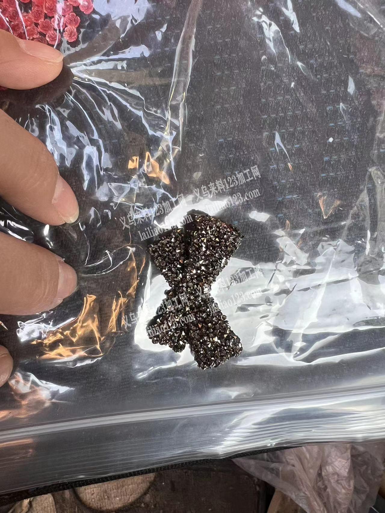老板委托寻找：找这两种毛柸，两种，一种是