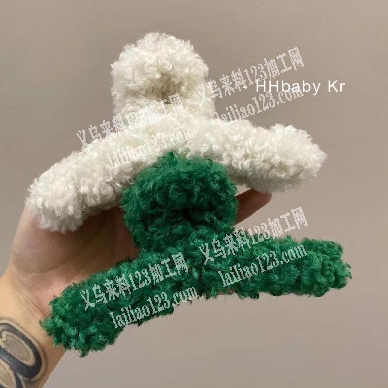 抓夹上面绕毛条的手工活外发加工，寻找会做