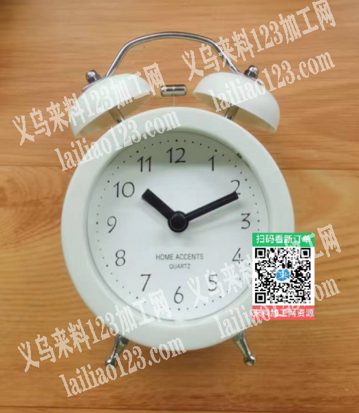 大量简闹钟组装的手工活外发加工
