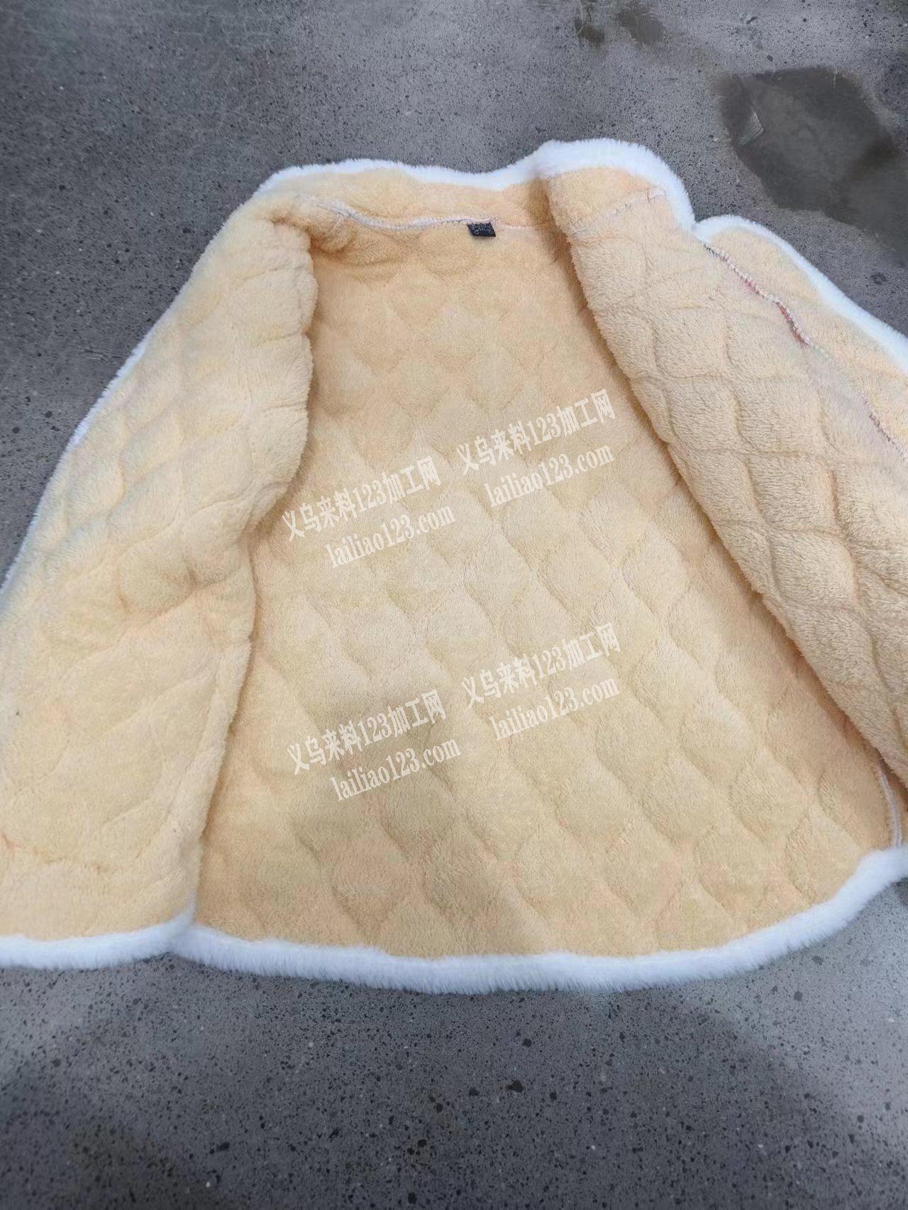 10万服装，做到放假，要求有同步拷边机