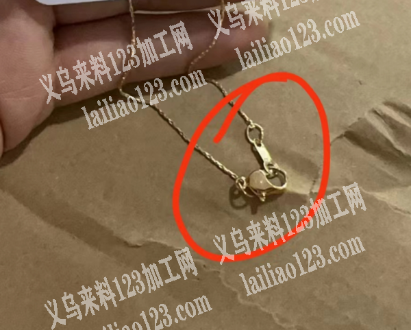 项链挂圈的手工活外发加工，如图，寻找手工