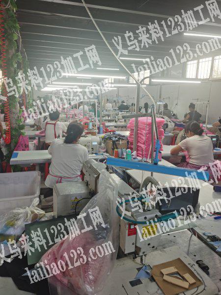 河南濮阳工厂专业各类箱包生产，双背旅行包