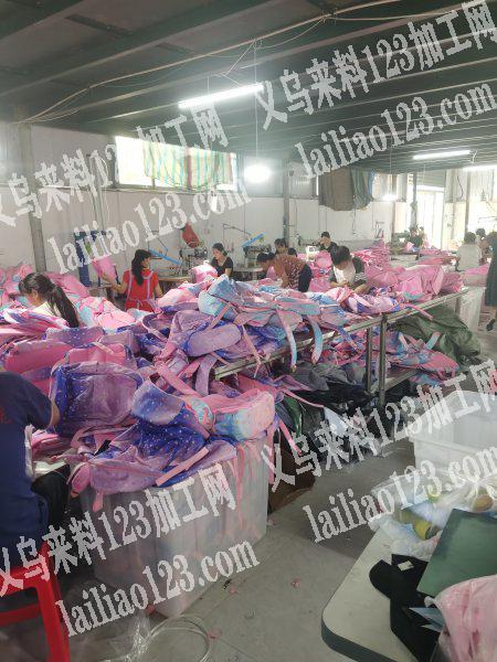 河南濮阳工厂专业各类箱包生产，双背旅行包