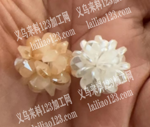 水晶珠子车珠子编织花球的手工活外发加工，